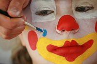 Kinderschminken Clown Schminkvorlage Schritt 3